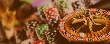 adult user in Bangladesh reviewing poker-style entertainment on kg222